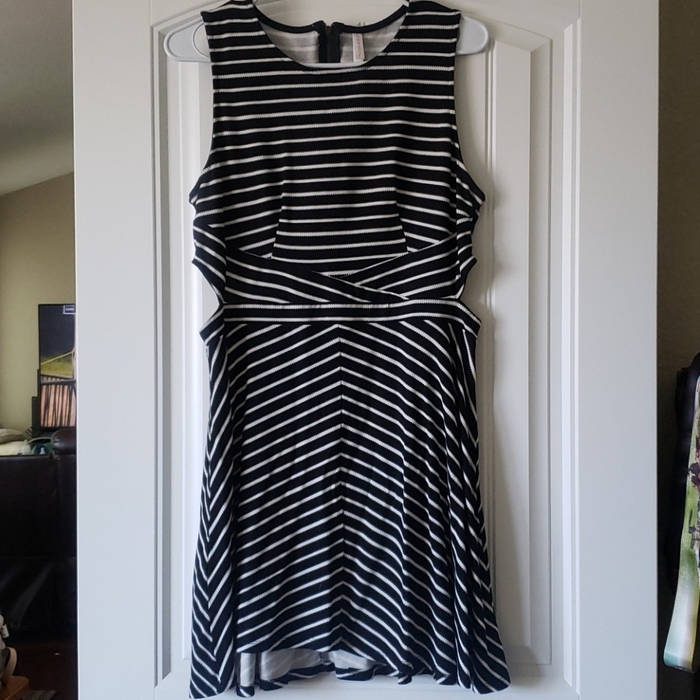 Women's short Xhilaration dress with side cutouts